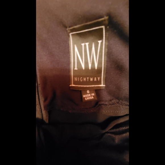 One-shoulder Size 6 Embellished Cocktail Dress - Picture 2 of 6